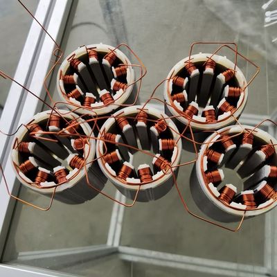 Máquina de enrolamento de motor totalmente automática 8kw Enrolamento de dentes para estaca de estator revestida fornecedor