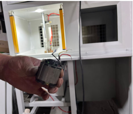Máquina de revestimento em pó de triturador de carne para enrolar bobinas de estator de motor fornecedor