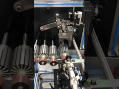 Máquina de inserção de papel